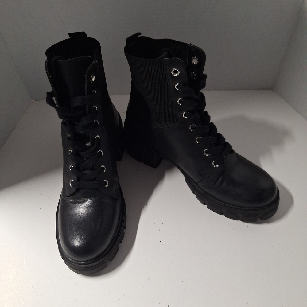Steve Madden Black goth Lace-Up Boots